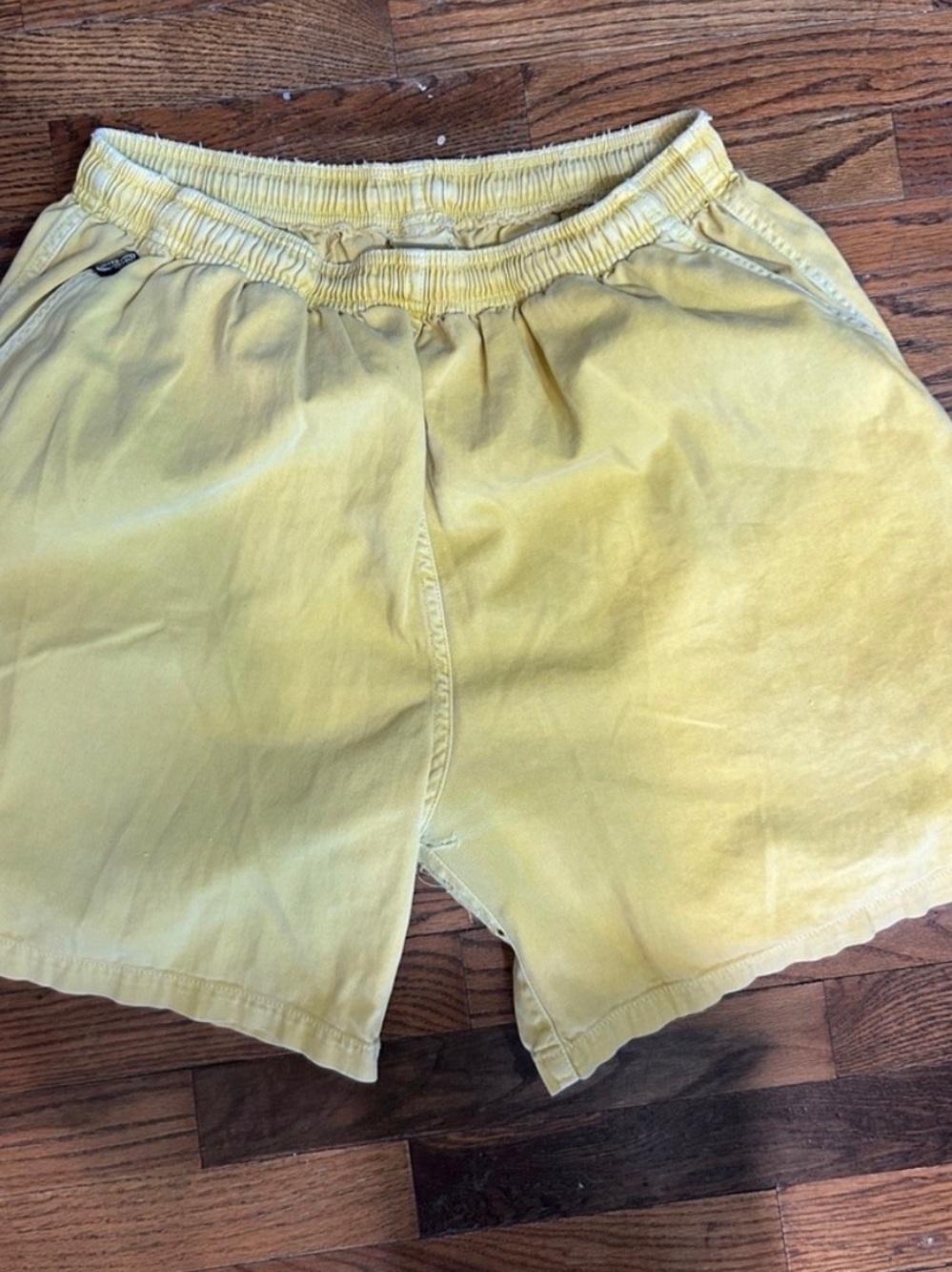 Men's Athletic Yellow Elastic-Waist Shorts